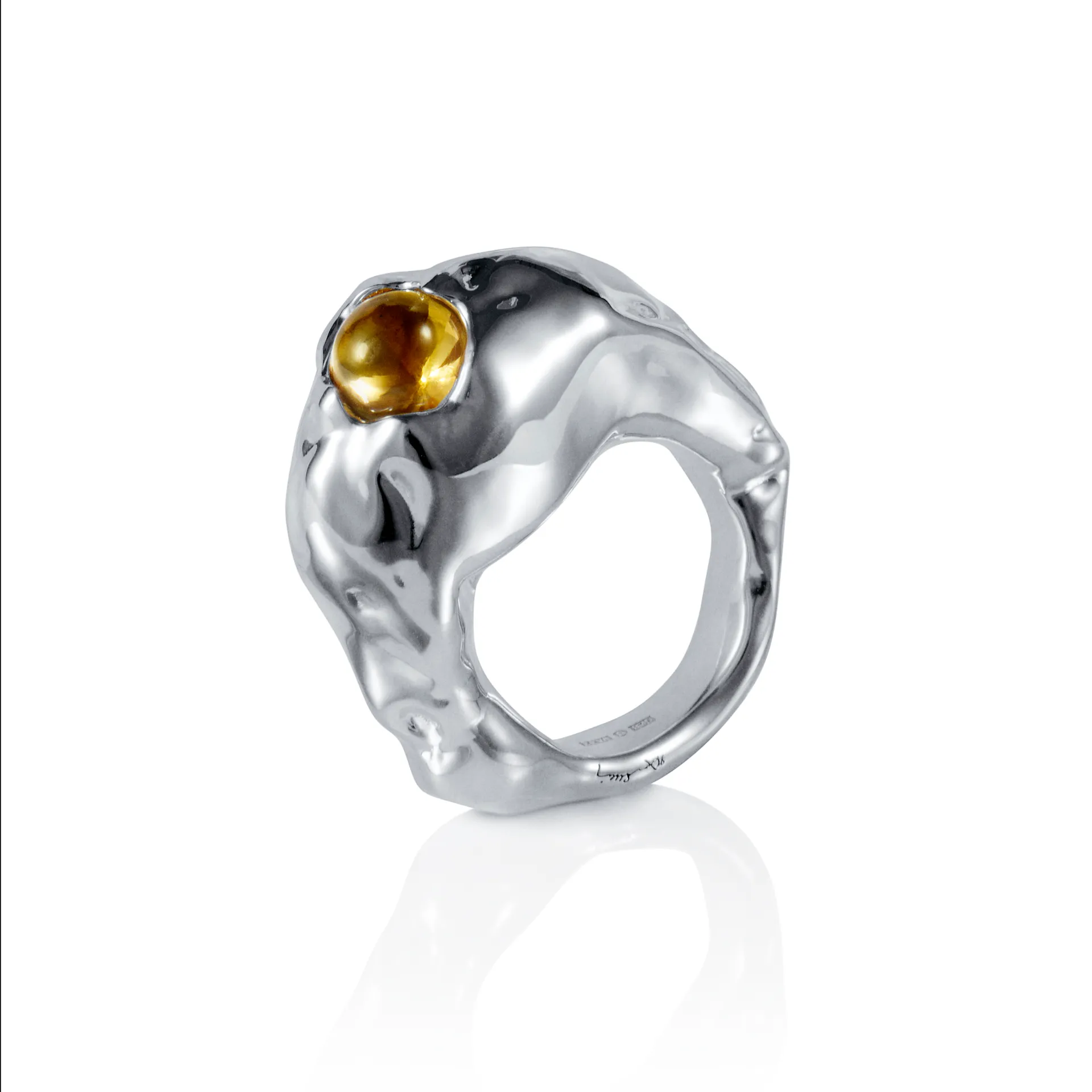 Efva Attling Vulcano Ring   Citrine 13 100 02408 v1 hos Jarl Sandin