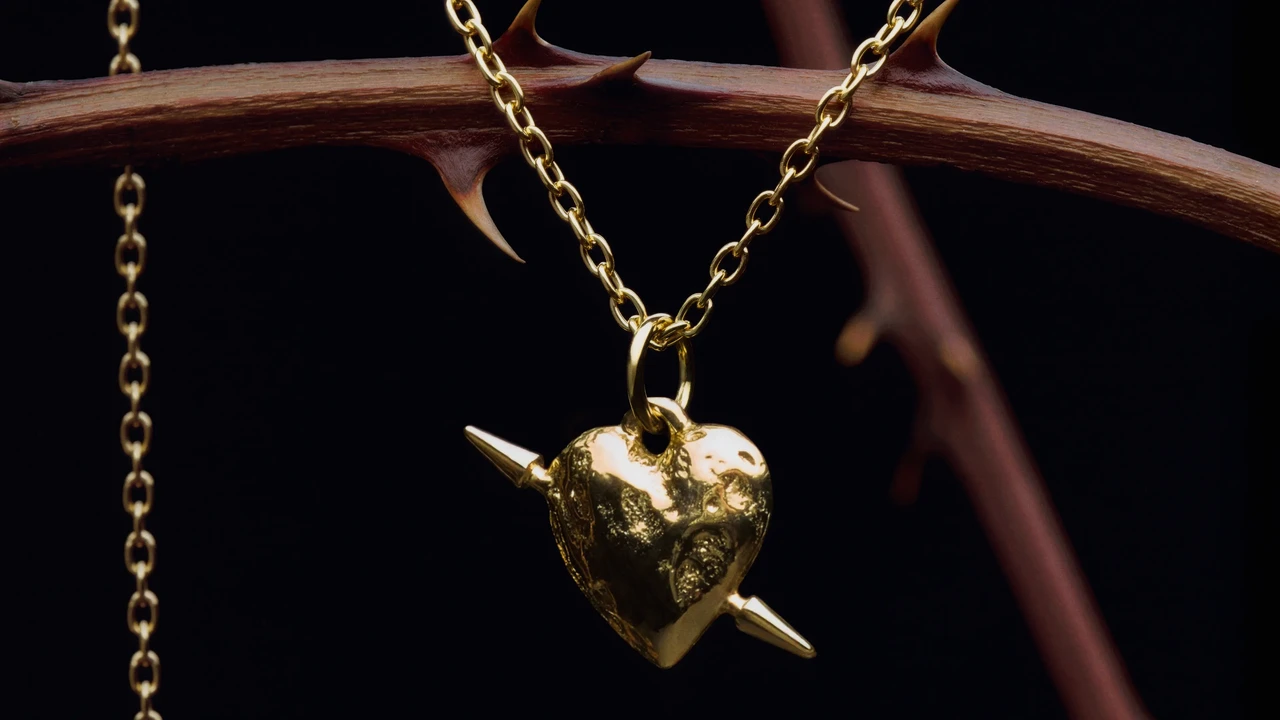 Maria Nilsdotter MNAB HEARTS AND ARROWS Tuvstarr Heart Necklace 16x9