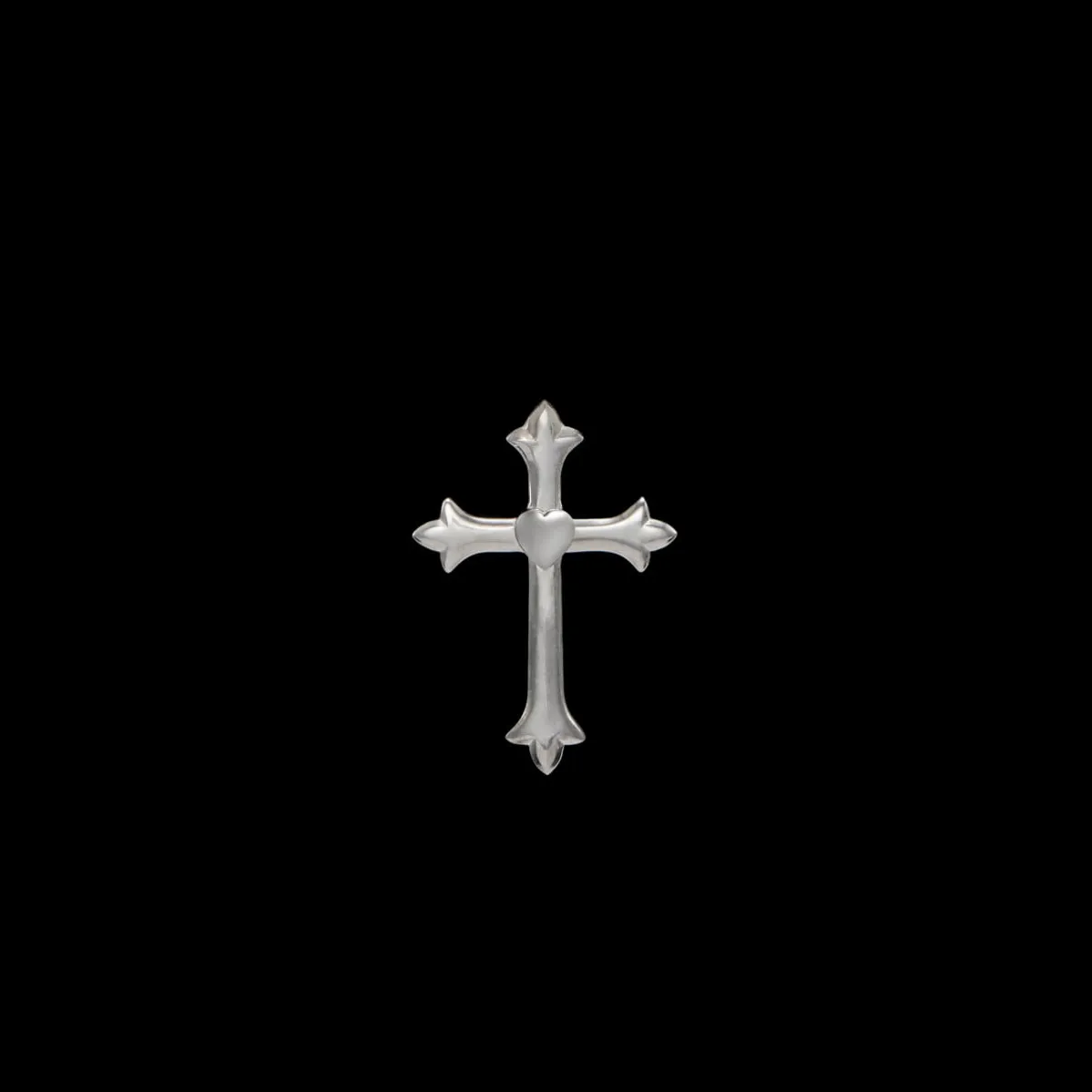 Maria Nilsdotter Maria Nilsdotter GT 16 EAB 00 OS devotion ear stud sil 0x1500 hos Jarl Sandin hos Jarl Sandin