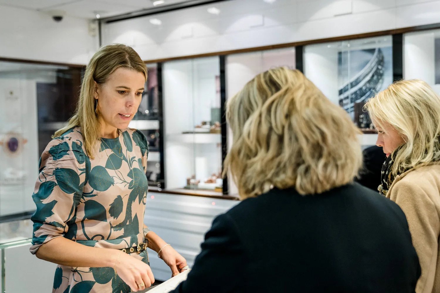 drakenberg-sjolin-ellen-visar