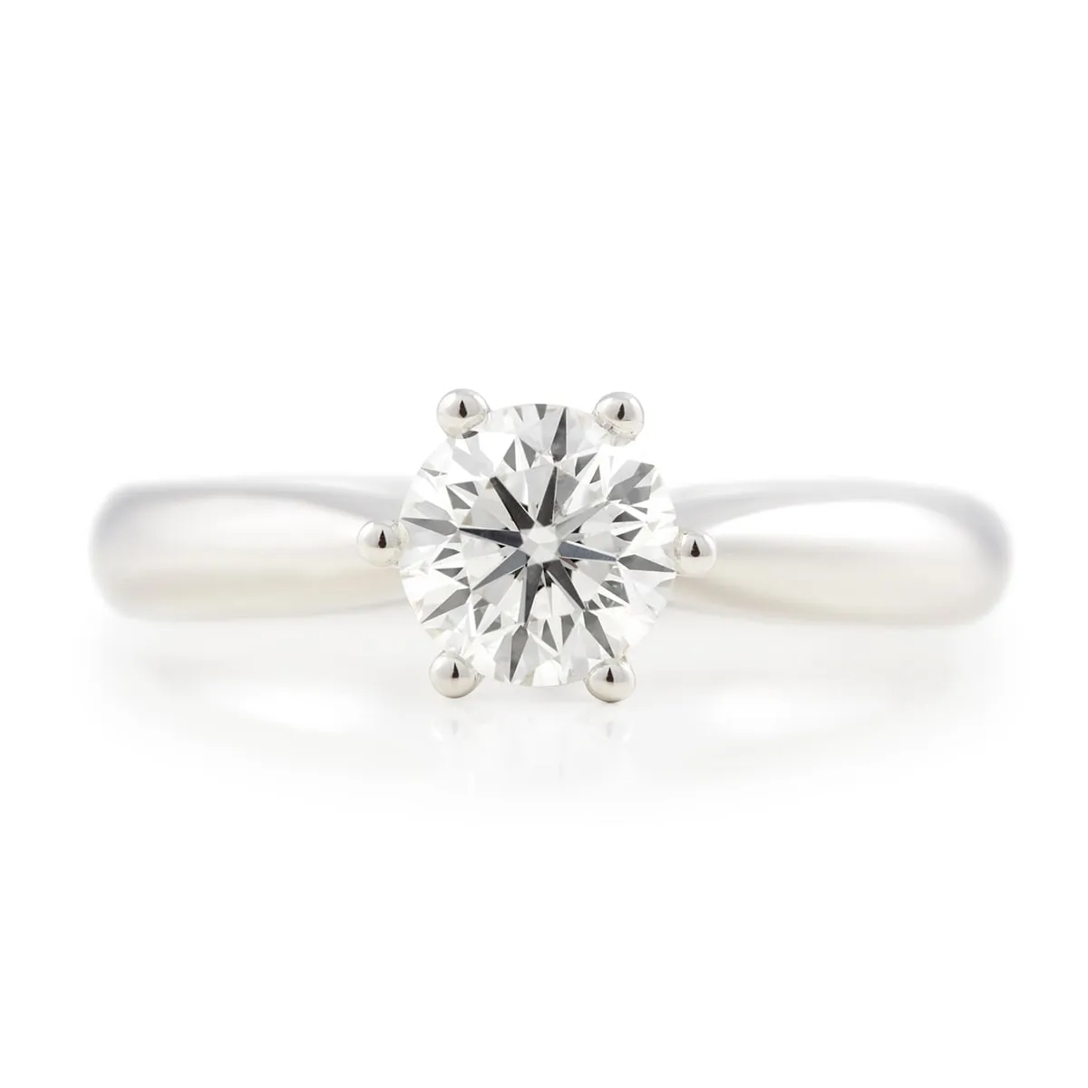 Sandin-1956-One-Carat-Diamantring-solitar-1_00-ct-liggande-hos-Jarl-Sandin_3771