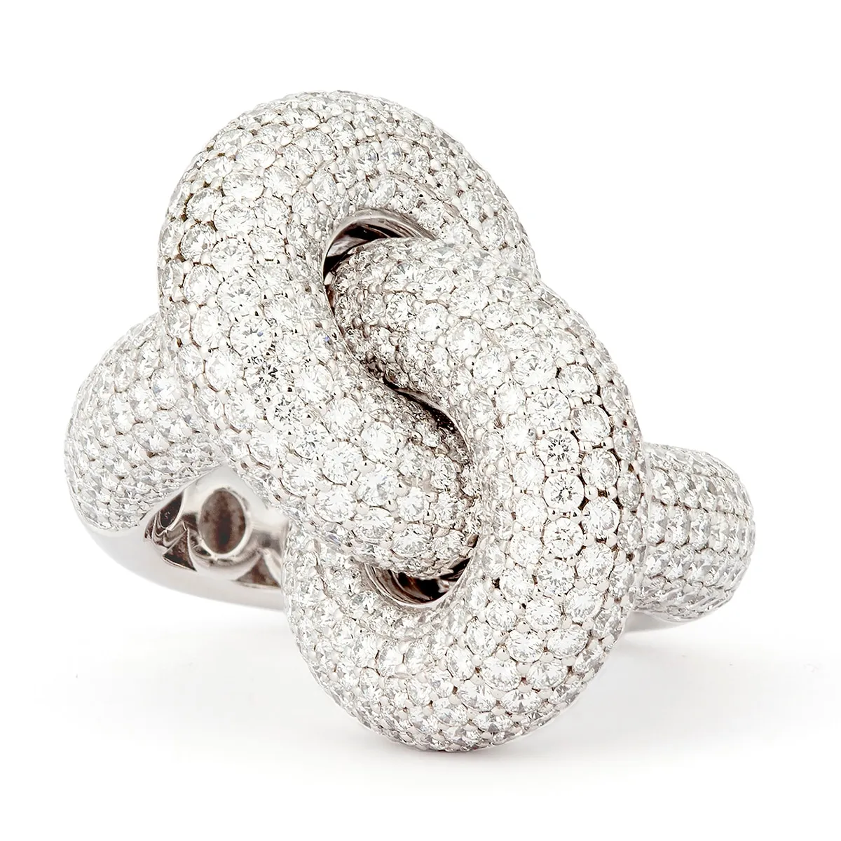 Engelbert_FatKnot_whitedia_5-40ct_dia_hos_Jarl_Sandin