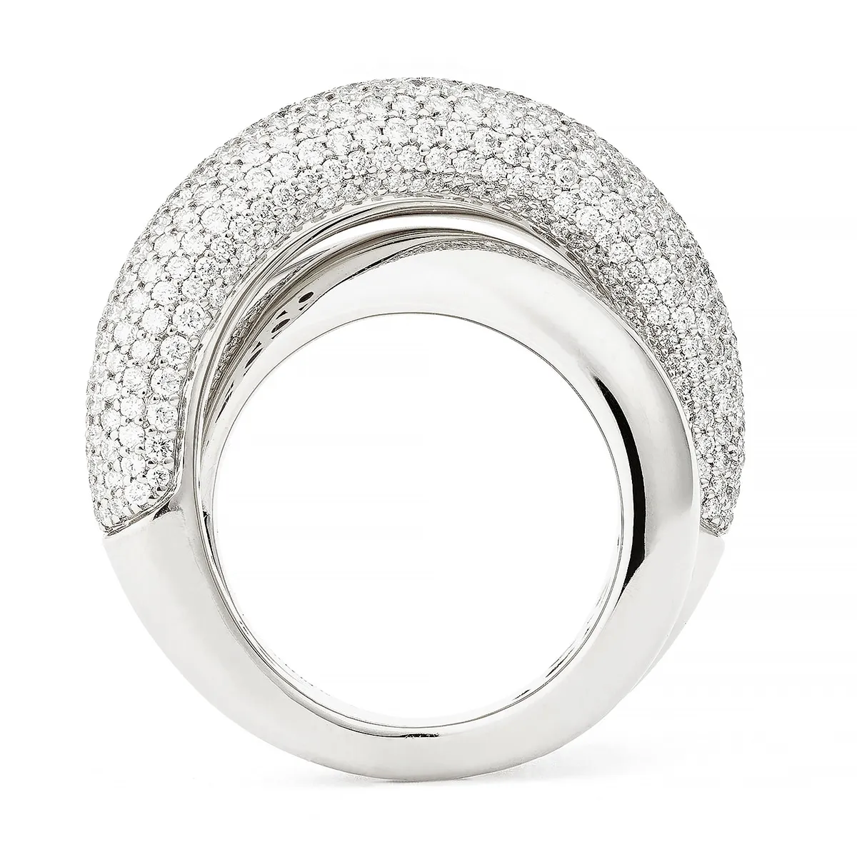 Engelbert_InfinityLoop_half_side_white_hos_Jarl_Sandin
