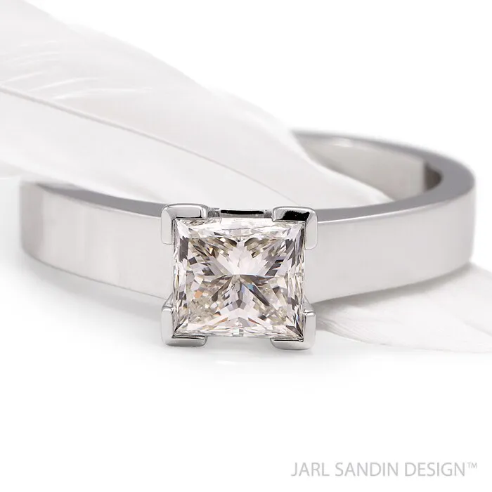 Jarl-Sandin-Design-Dream-VG-Ring-Diamantring-princess-Vigselring-Hos-Jarl-Sandin-2_1705