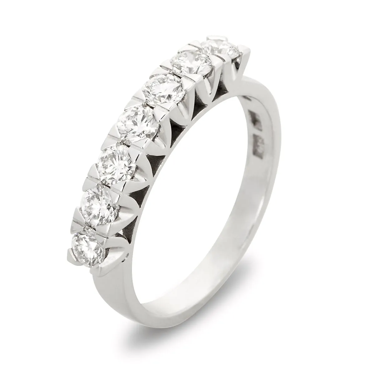 Jarl-Sandin-Design-Magnifik-7-stens-VG-Diamant-Vigselring-Hos-Jarl-Sandin_1135