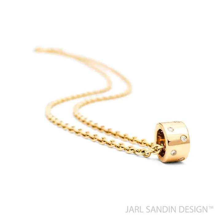Jarl-Sandin-Design-Stars-RG-hangsmycke-Hange-Berlock-Hos-Jarl-Sandin_615
