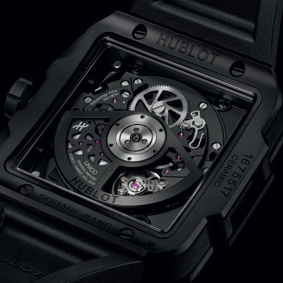 Hublot-Square-Bang-Unico-Ceramic-Magic-Gold-42-mm-821.CM.0130.RX_4_hos_Jarl_Sandin