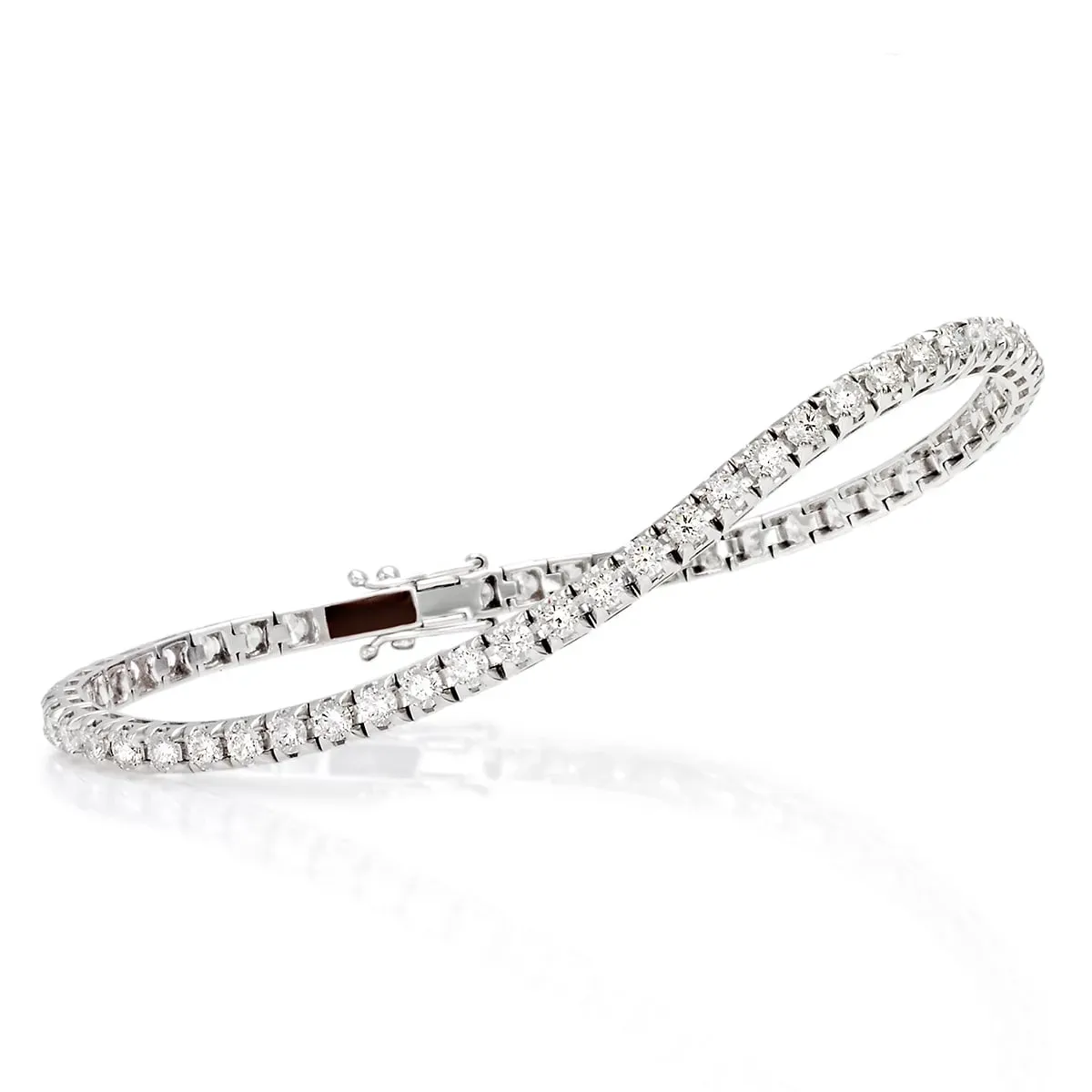 Sandin-Selected-ICON-Tennisarmband-i-vitguld-med-diamanter-hos-Jarl-Sandin-BTEICK250WG1180