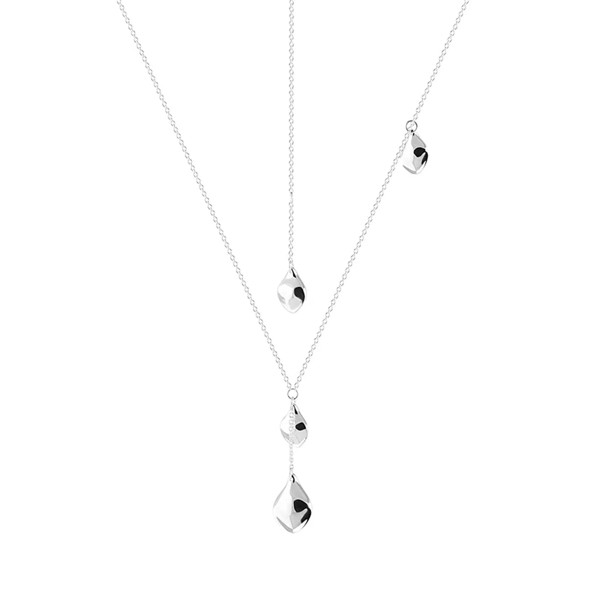 Drakenberg_Sjolin_Gaias-Grace-small-single-necklace-long_hos_Jarl_Sandin