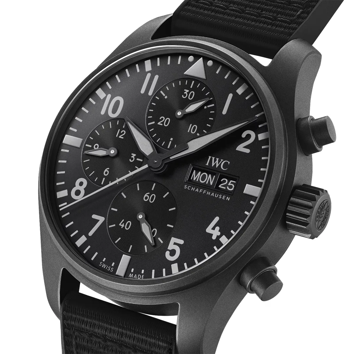IWC-klocka-IW388106-PILOT%E2%80%99S-WATCH-41-TOP-GUN-CERATANIUM_3-hos-Jarl-Sandin