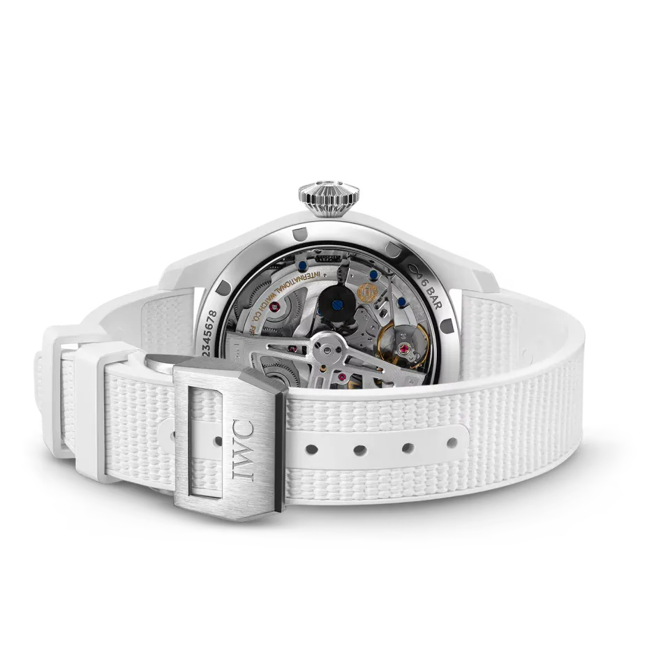 IWC_Big_Pilot_Perpetual_Calendar_Lake_Tahoe_IW503008_hos_Jarl_Sandin_5