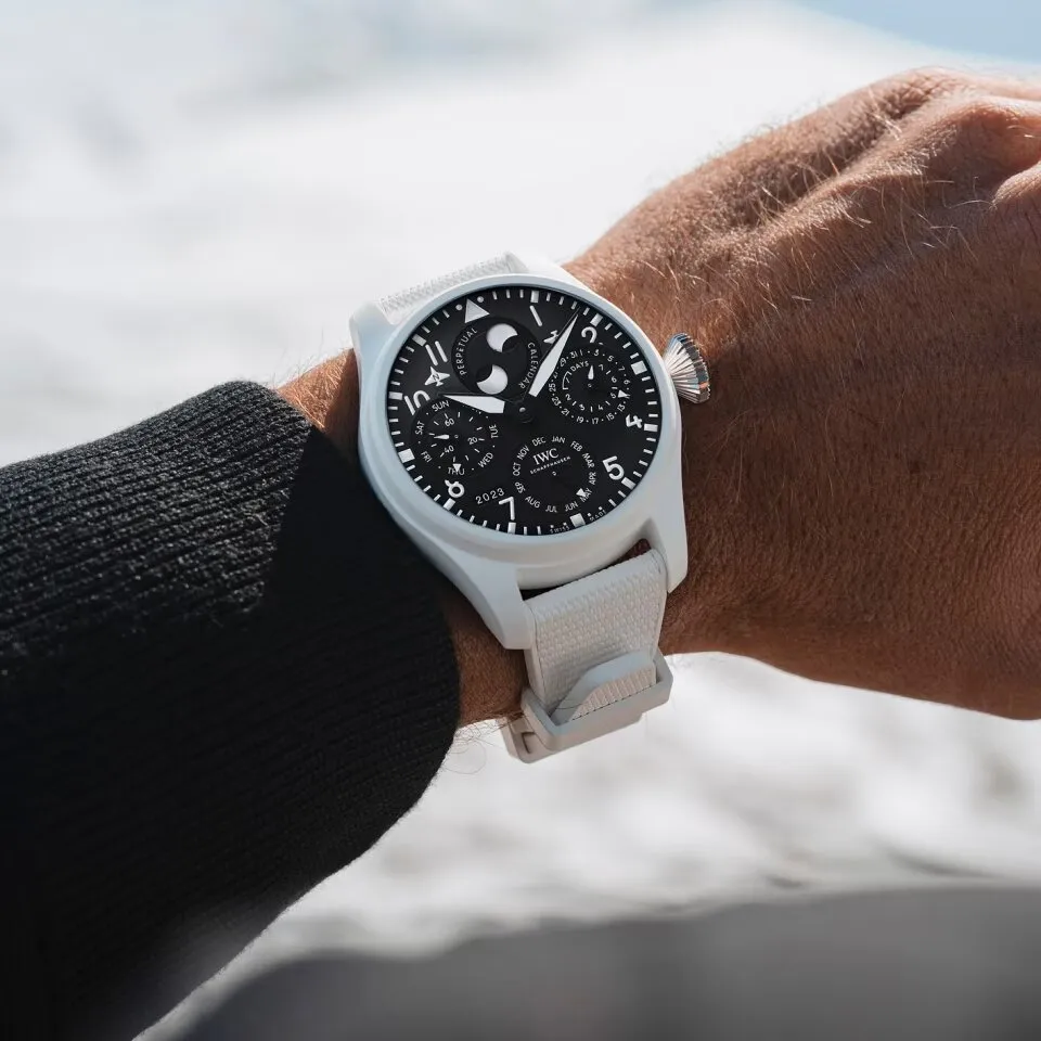 IWC_Big_Pilot_Perpetual_Calendar_Lake_Tahoe_IW503008_hos_Jarl_Sandin_6