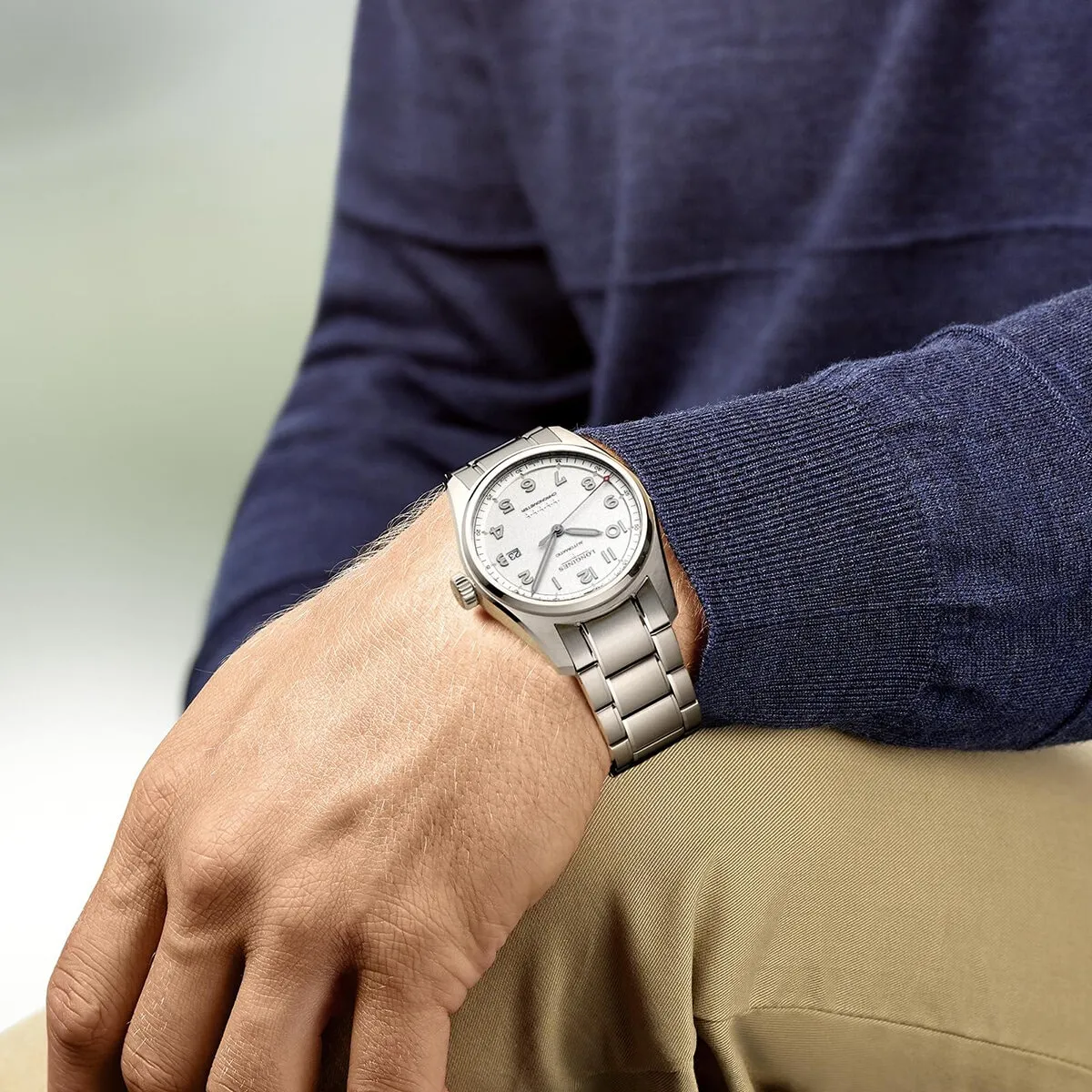 Longines_Spirit_L38114736_WS_Hos_Jarl_Sandin