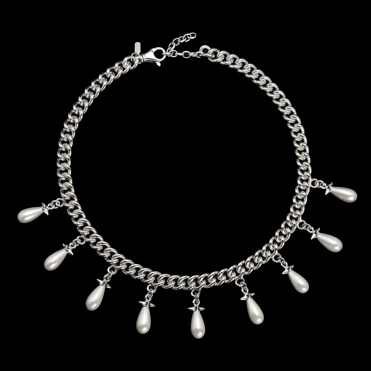 Maria_Nilsdotter_MD-06-NEB-63-Chunky_Chain_Drop_Pearls_Silver_hos_Jarl_Sandin