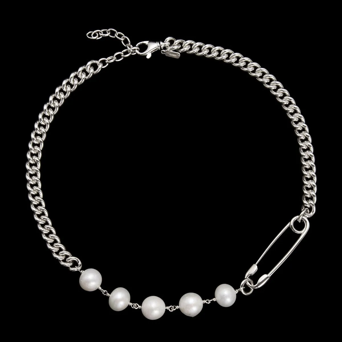 Maria_Nilsdotter_PI-20-NEB-30-chunky-chains-original_hos_Jarl_Sandin