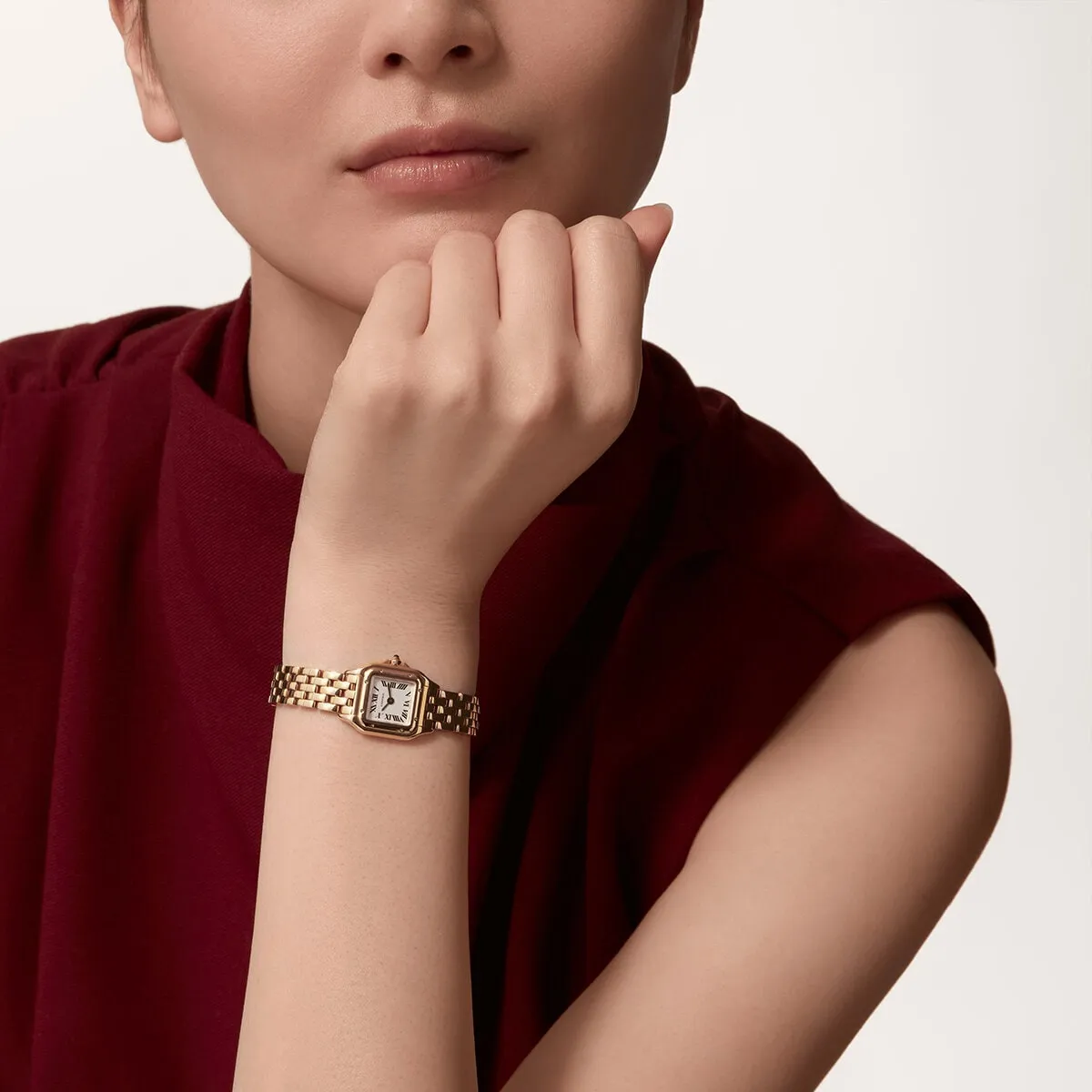 Cartier_Watches_Panthe%CC%80re-de-Cartier-WGPN0036_11_hos_Jarl_Sandin_Go%CC%88teborg