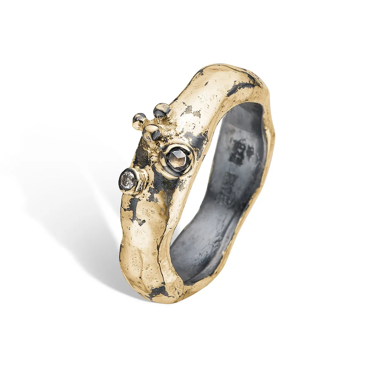 By_Birdie_50110311_Ring-Sacra-Golden_20220816l_hos_Jarl_Sandin