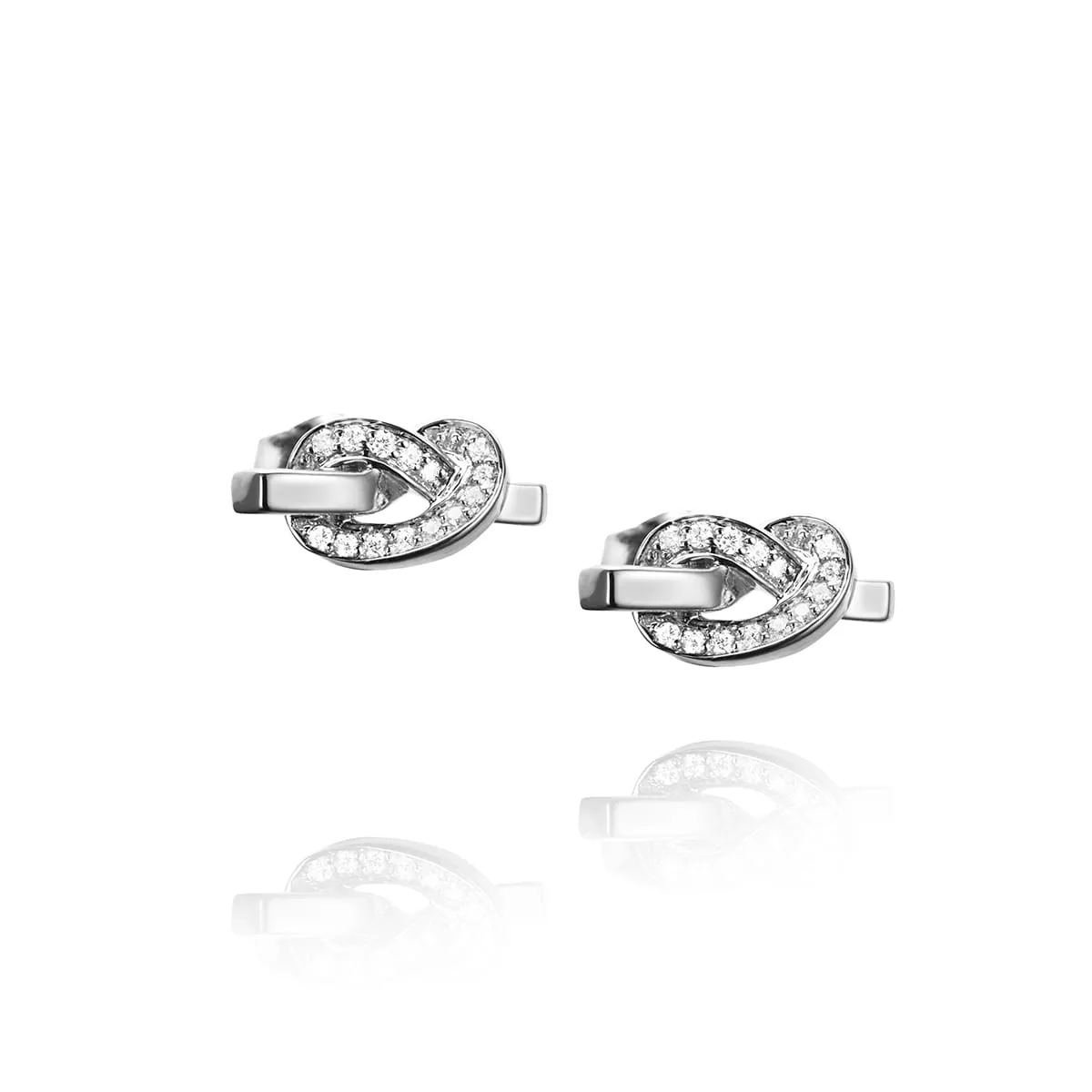 Efva_Attling_smycken_Love-Knot--amp--Stars-Ear-12-102-01302(1)_hos_Jarl_Sandin