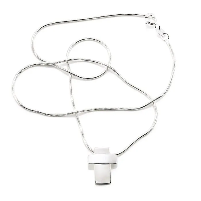 Efva-Attling-Little-Silver-Cross-11-100-00681-Halsband-Silver-Kors-hos-Jarl-Sandin_4958