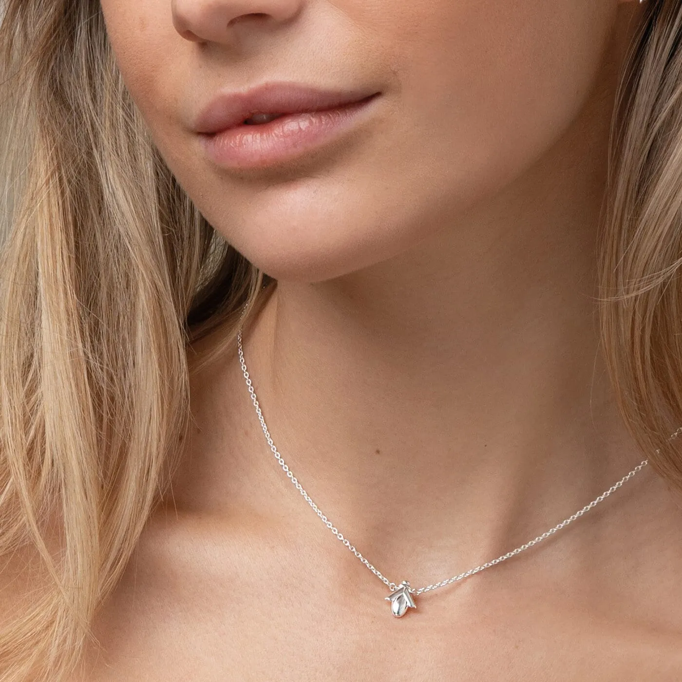 Victoria_Skoglund_Efva-Attling_oh-babee-necklace-silver-efva-attling_10-100-02350_2