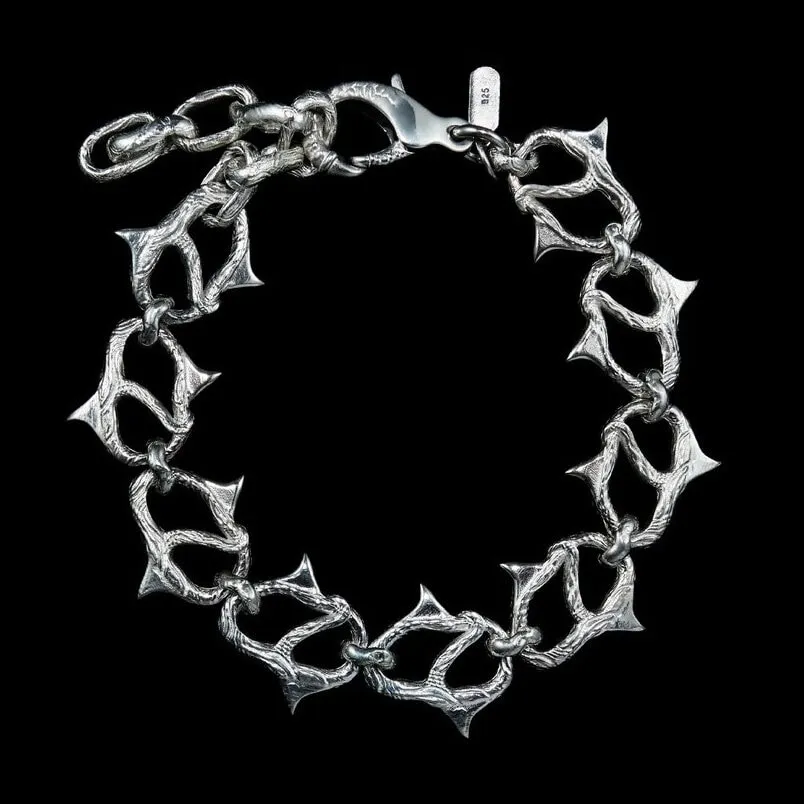 Maria-_Nilsdotter_WW-02-BRB-00-18_Thorn_chain_Bracelet_silver_1
