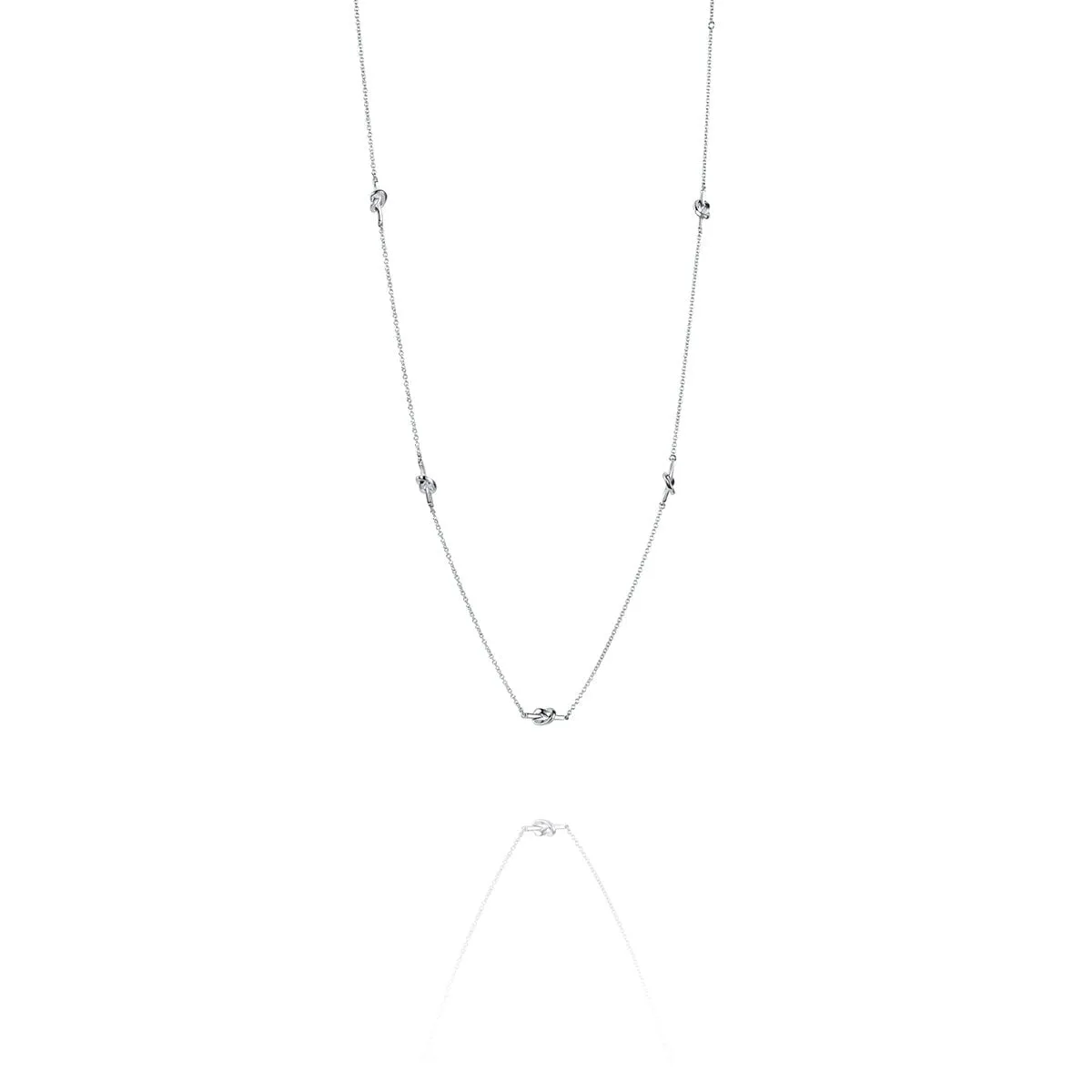 Efva_Attling_Love_Knot_Flow_Necklace_10-100-02172_(2)_kopiera_hos_Jarl_Sandin