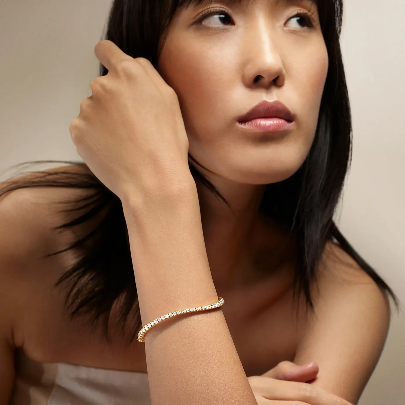 Ole-Lynggaard-Love-Band-Bangle-Curveda3168-401-402-403-404-1-large_v3