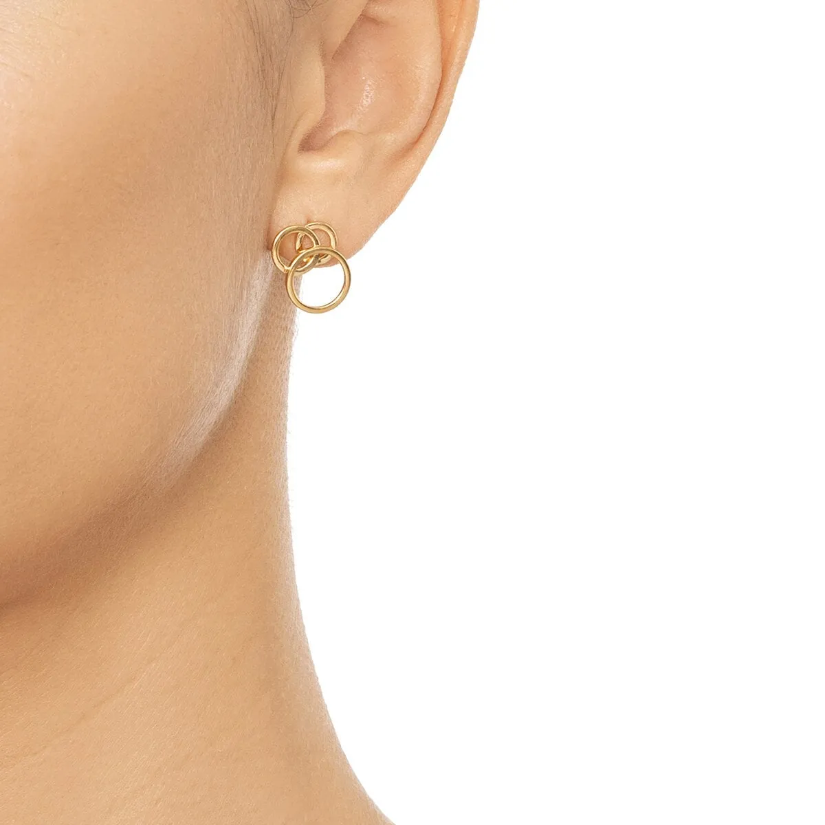 Efva_Attling_bubbles-ear-gold-efva-attling_12-101-01800_2_kopiera_hos_Jarl_Sandin