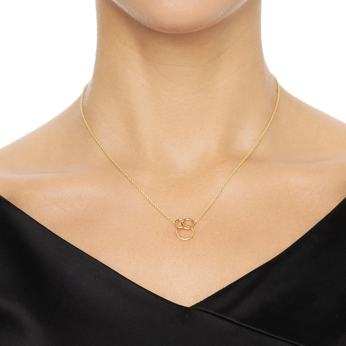 Efva_Attling_bubbles-necklace-gold-efva-attling_10-101-01803_2_kopiera_hos_Jarl_Sandin