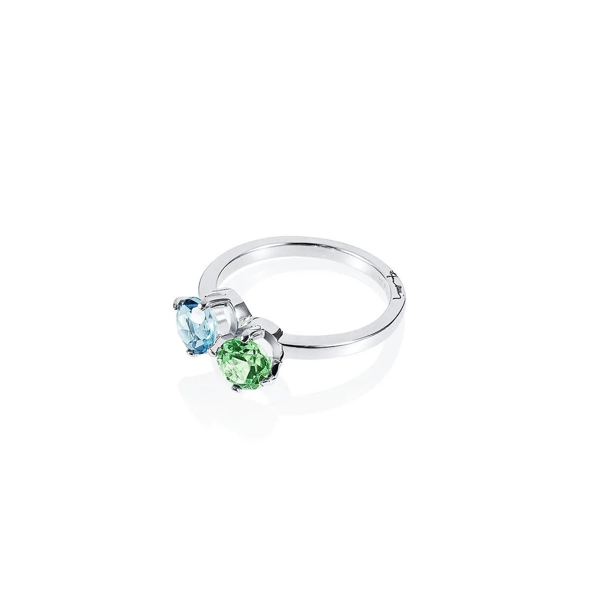 Efva_Attling_The_Sea_I_Ring_Green_Sapphire-Topaz_13-100-02087_(2)_hos_Jarl_Sandin-kopiera