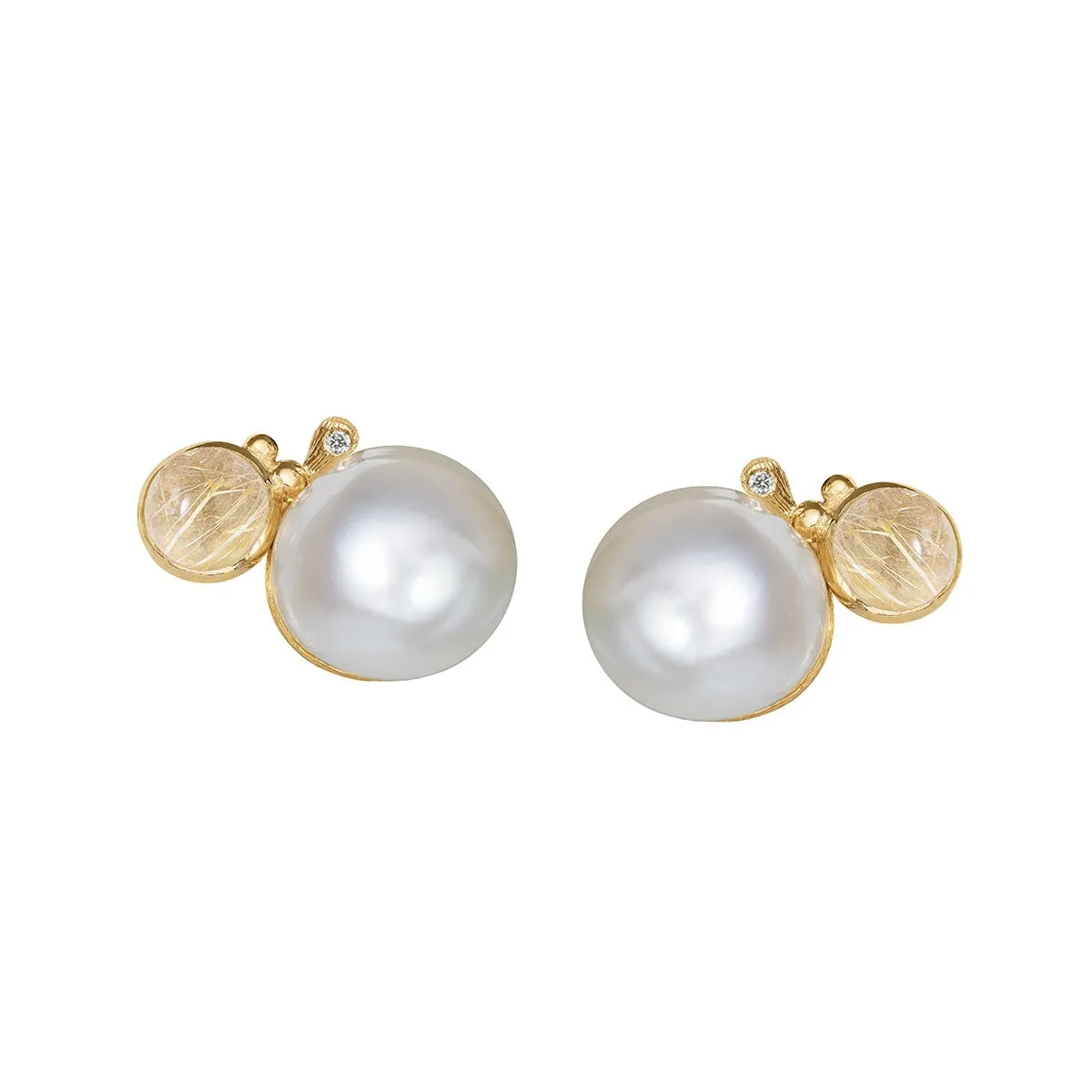 Ole_Lynggaaard_BoHo_o%CC%88rha%CC%88ngemed_pa%CC%88rla-_rutilkvarts_A2931-405_Pair_hos_Jarl_Sandin
