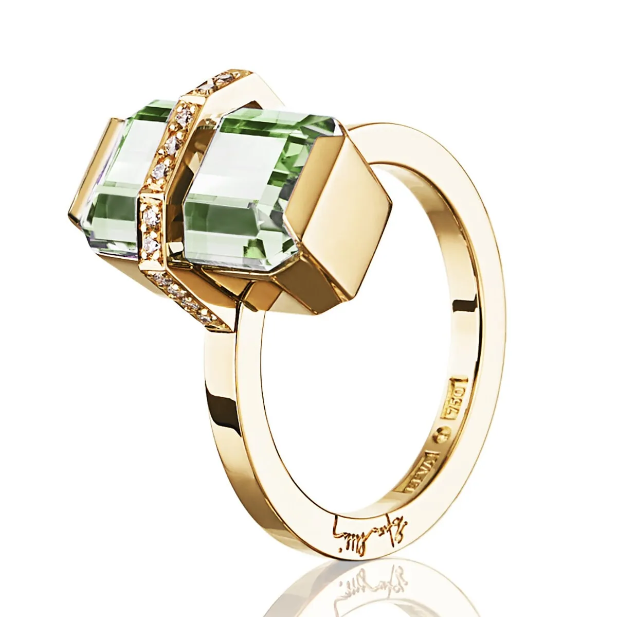 Ole_Lynggaard_Little_Bend_Over_Ring_-_Green_Quartz_13-101-01962(1)_hos_Jarl_Sandin