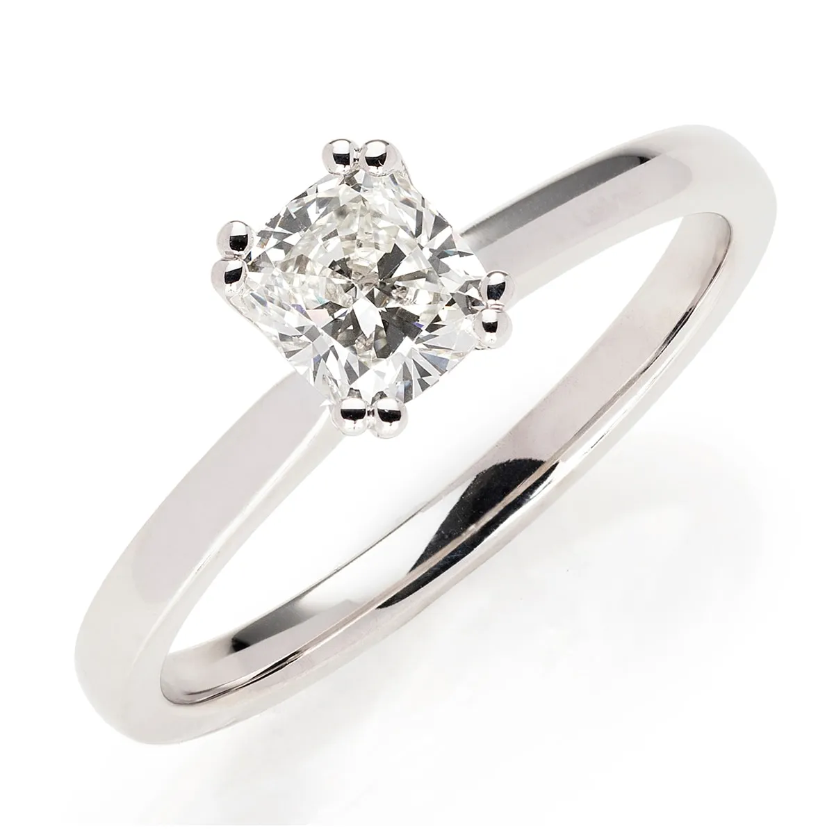 Jarl-Sandin-Light_Duette_cushion_VG-Diamantring-Vigselring_5682